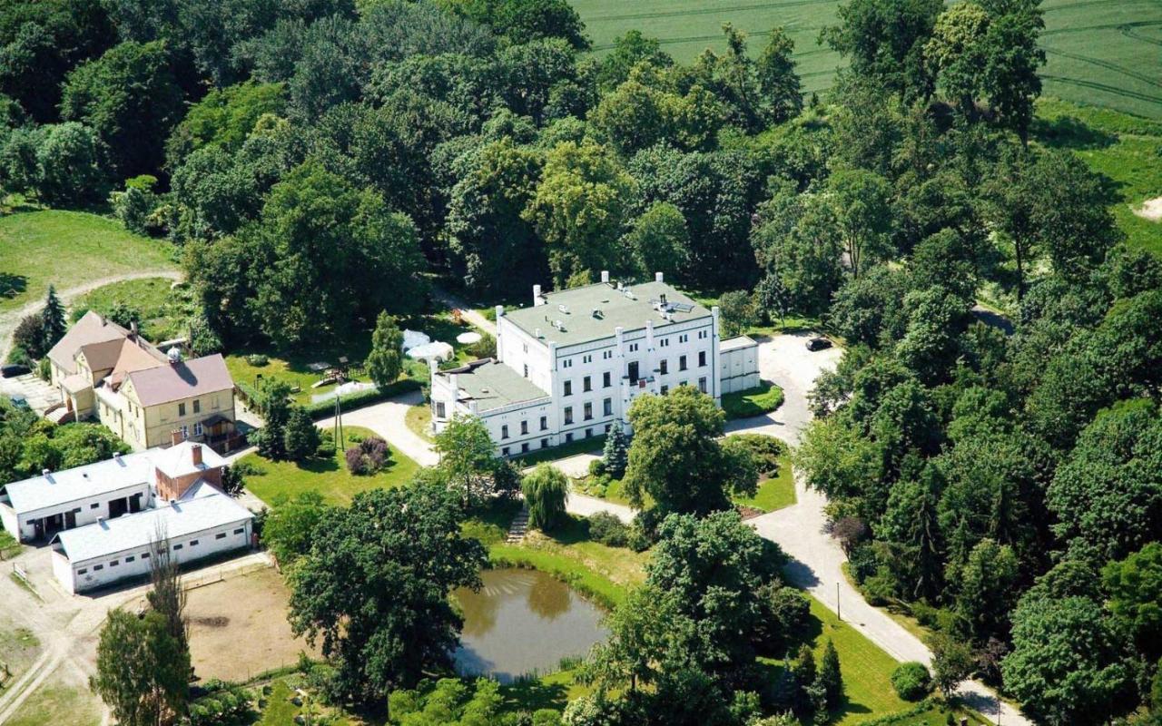 Palac Baloszyce Susz Экстерьер фото